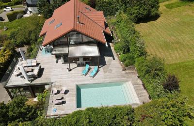 Veyrier-du-Lac: Contemporary Property with Panoramic Lake View